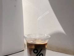 咖啡拿铁-% Arabica阿拉比卡咖啡(武康路店)