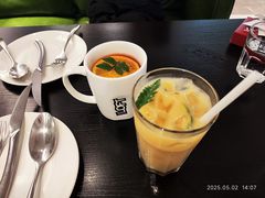 -灵意咖啡·西班牙美食(汕头金平万达广场店)