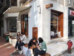 -Line 咖啡(石厦花园店)