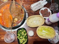 -乐山串串香老火锅(鼓楼店)