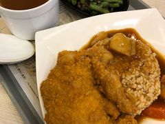 -东方既白(上海浦东国际机场)
