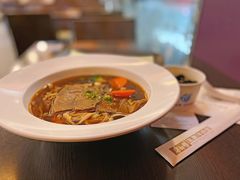 康师傅金牌红烧牛肉面-康师傅私房牛肉面(申虹店)