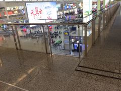 -麦当劳(上海虹桥站30B检票口楼上)