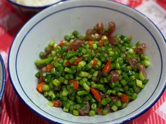 蒜苔炒土家腊肠-荆九爷爆炒桥头三嫩(夫子庙店)