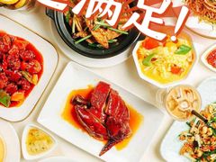 玻璃脆皮乳鸽-兴粤匯香港茶餐厅(宝山日月光店)