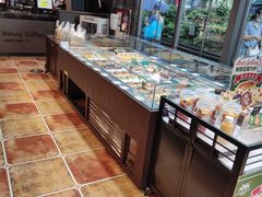 自助取餐区-红跑车HPCBAKERY(汉商店)