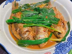 葱烧小鲫鱼-红尘再(安昌古镇店)