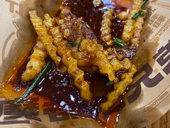-魔都三兄弟酸辣粉·蘸卤炸串(虹桥万科店)