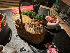 -三出山火锅(南京万象天地店)