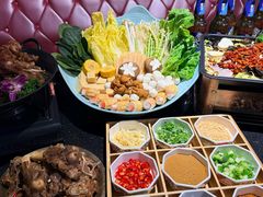 -依呀呀ktv烧烤小串(中山西路店)