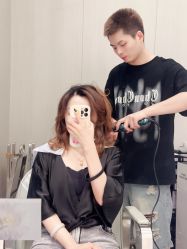-PE SALON
