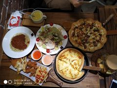 -意国小镇披萨牛排餐厅(新玛特店)