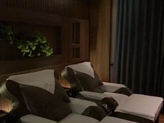 -臻享养生·SPA·影院式足道(汇臻店)