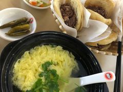 -闫家驴肉老店(华电一校店)