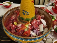 -毛辣果·贵州红酸汤牛肉火锅(西单店)