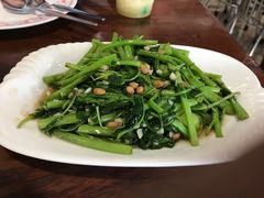 -Dang restaurant (patong phuket)