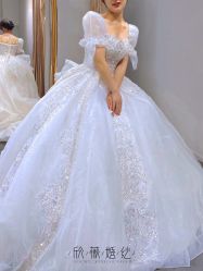 -欣薇婚纱(新源乐汇城店)