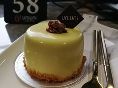 -UNI UNI(环亚凯瑟琳店)