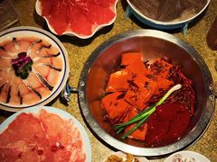 -茅草房·河畔园林火锅