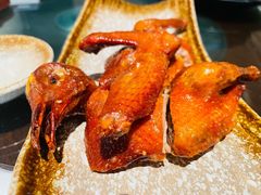 脆皮乳鸽-老坑记·香港经典粤菜馆