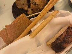 餐前面包-北京金融街丽思卡尔顿酒店·意味轩 Cepe
