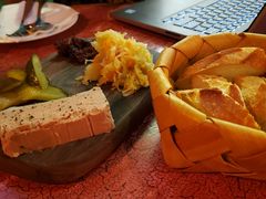 鹅肝-羽深肉铺 Steak & Wine