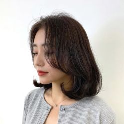 锁骨发-蚂蚁造型沙龙