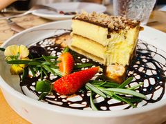 -Mark&Mars Restaurant