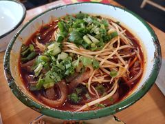 -拈签一笑黄牛肉辣卤串串