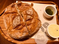 餐前包-恰餐厅及酒吧 CHAR Bar & Grill (北京丽都皇冠假日店)