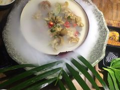 云南长街宴猪蹄花-雀舞云南菜(乐客城店)