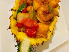 菠萝咕噜虾球-衡山汇·高级粤菜(霄云路店)