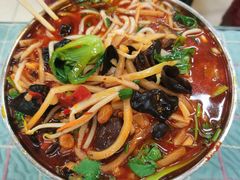 -红鼻子桂林米粉(金唐新光界店)