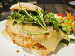 石榴烤鸡胸三明治-新元素(丽都店)