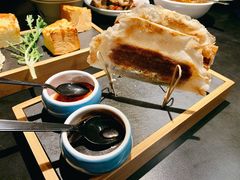 传统葱包烩-老头儿油爆虾·1987杭州烟火味(湖滨银泰in77D区店)