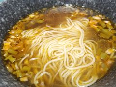 -八月美食小馆(银泰城总店)