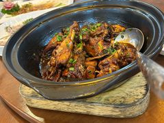 焖烧鸡-小竹林农庄