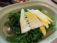 顶汤油菜花和鲜笋-半山腰·云南菜(侨福芳草地店)