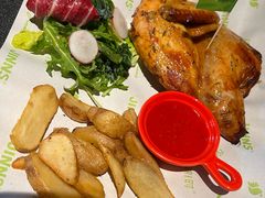 -JINNS锦时 steak&pizza(浸信会礼拜堂旧址店)