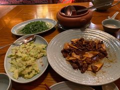 豌豆泥苦瓜-丽江金茂凯悦臻选酒店-滇香馆