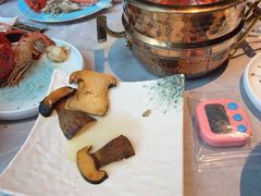 -雍容荟帝王蟹活龙虾展台自助(IFS黑金店)