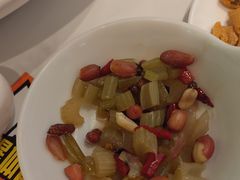 -洪氏嗨捞·广东猪肚鸡·椰子鸡火锅(西咸万象城店)