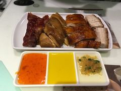 -新大咀港式茶餐厅(宝山万达店)