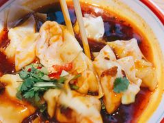 -八二小区抄手(龙湖上城天街店)