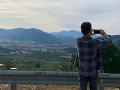 -鬼笑石后山停车场