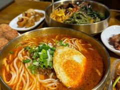 -聚合鑫东北熏酱熟食麻辣面(长阳店)
