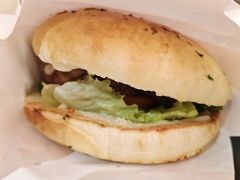 -必胜客(尹山湖歌林公园店)