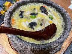 石锅小煮鲜杂菌-敏珠拉姆藏餐·南京厨房(富春江东街店)