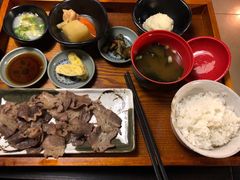 烤牛肉-日本料理神拉面