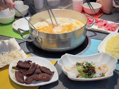 -四季喧黔味豆米火锅(万达广场店)